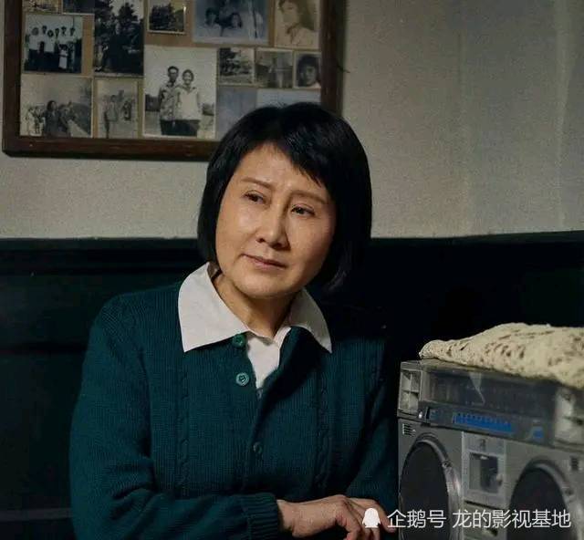 《裸婚时代》中的田淑云到《咱们结婚吧》中的薛素梅等,系列"国民妈妈