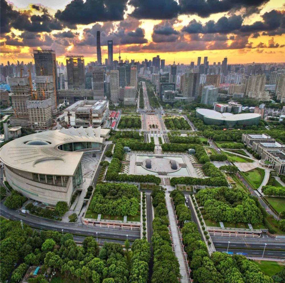 影像上海上海浦东新区世纪大道航拍