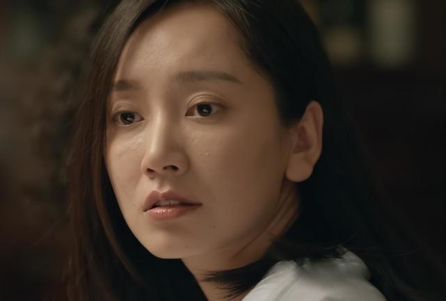 《心居》董晴演得好,北电校花出身,很有天然美感的一位气质女神