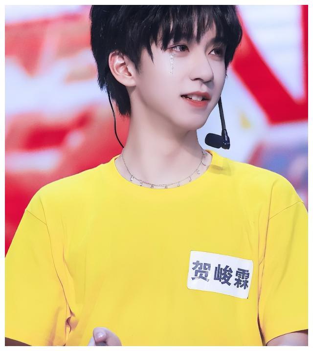 中传艺考成绩流出时代少年团贺峻霖成绩不俗不愧是学生的榜样
