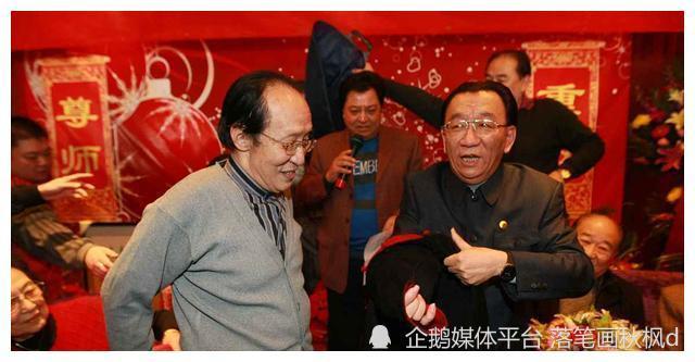 假若如此,常宝华肯定舍不得让这个争气的大弟子不高兴,也就不可能答应