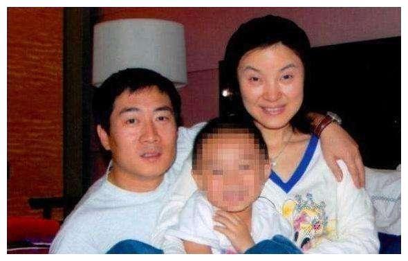 陈红当红时嫁豪门被负后转移丈夫12亿财产今和儿子相依为命