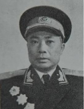 政治委员王六生—1955年,时任22军政治部主任被授予开国少将军衔.