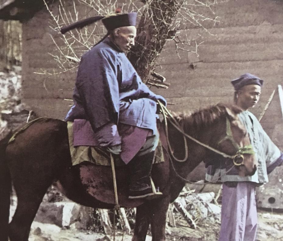 1879年晚清老照片年轻帅气的李鸿章美丽惊艳的偏房小妾