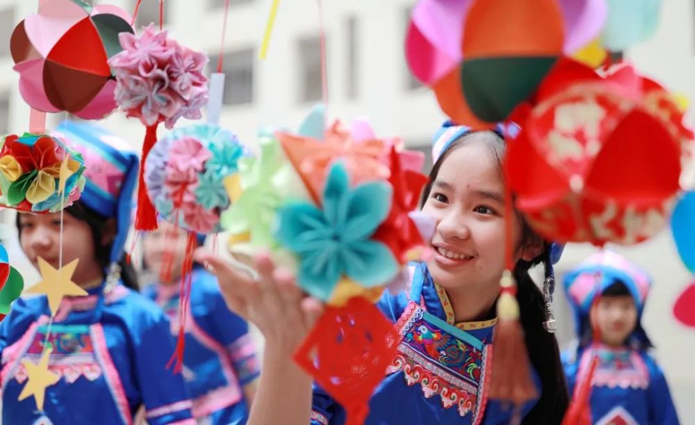 工艺品壮族绣球,喜迎壮族传统节日"三月三"在广西传统节日三月三到来