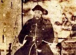 "多尔衮派"豪格,大行皇帝皇太极皇长子,时封"和硕肃亲王",官居"靖远