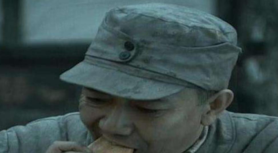 亮剑张大彪可以天天吃牛肉为什么团长李云龙只能吃大饼答案有门道
