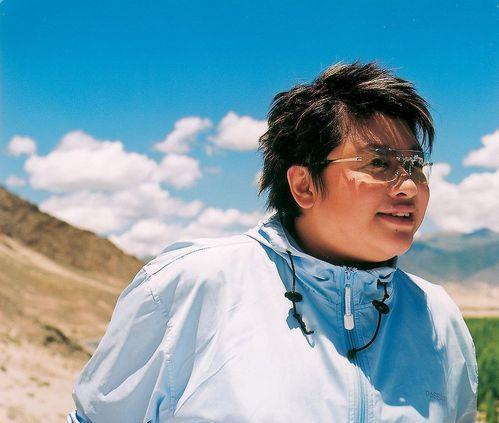 韩红:我一生行善不求回报,收养280多个孤儿,捐款捐到倾家荡产