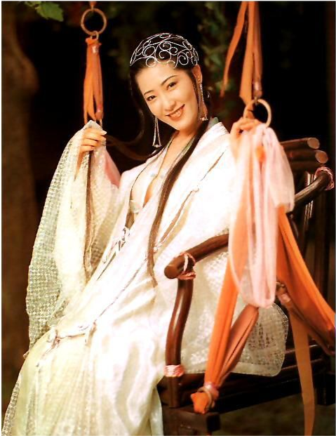红楼梦袭人和宝玉发生了关系黛玉不嫉妒反恭喜为什么却嫉妒宝钗呢