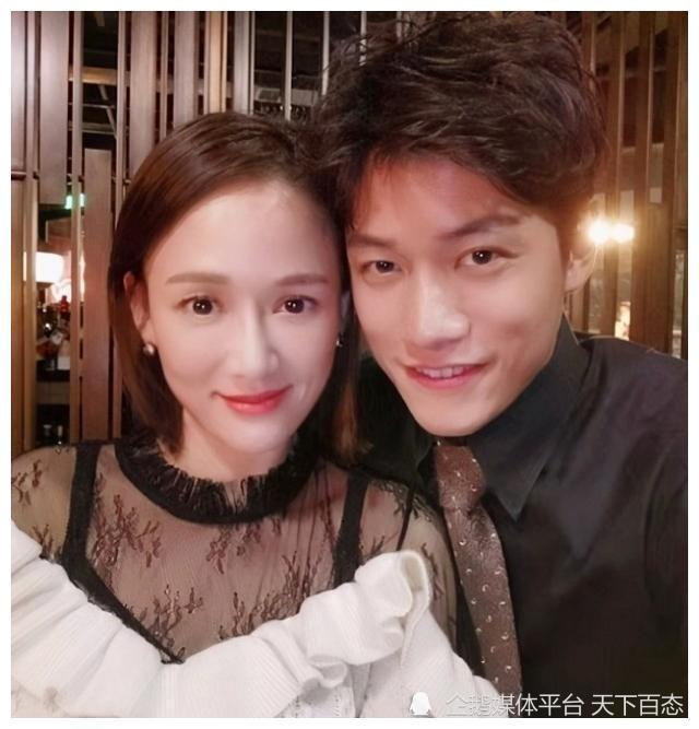 陈乔恩晒老公视角庆43岁生日不惧年龄心态超好无名指钻戒抢镜