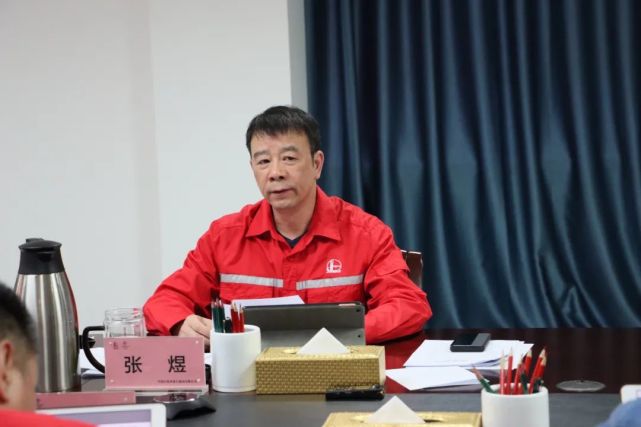西北石油局有限公司总经理,党委副书记,西北油田分公司总经理王世洁作