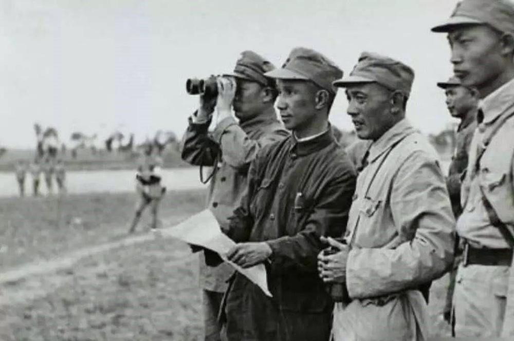 1947年1月,新四军,山东军区,华中军区合并为华东军区,山东野战军,华中