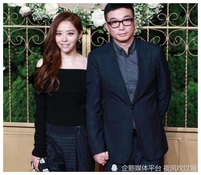 有种"整容"叫张靓颖离婚,前夫冯轲变化不大,她却像变个人_腾讯新闻