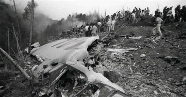 1992年桂林空难141人丧生40吨飞机残骸几乎不见现场疑点重重