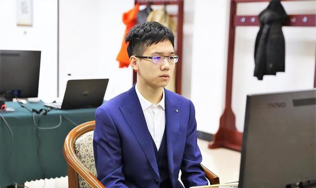 6日围棋赛事 丁浩辜梓豪等汇合柯洁杨鼎新芈昱廷 申旻埈再现恶手