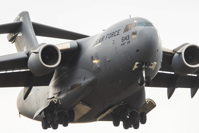 (c-17战略运输机仍然是同类运输机的技术"标杆")