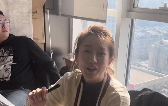 网红刘老大出轨后续夫妻的视频内容全是剧本于老师身份造假