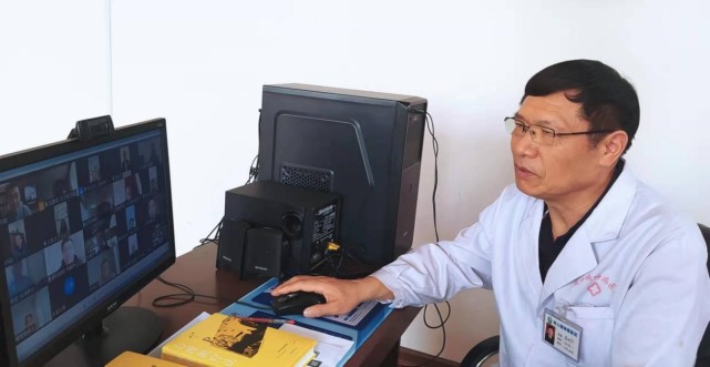 胡杰一:网络心理科普 同心抗疫守沪
