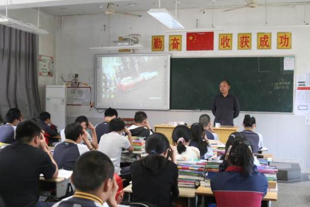 从"心"出发 全力以"复,嘉兴秀洲区王店镇中学今起复学复课