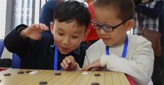 【国奥棋院围棋讲解】如何判定棋局的终局胜负?
