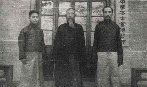 他是晚清最强的武术家做过慈禧的贴身保镖曾一招撂倒霍元甲