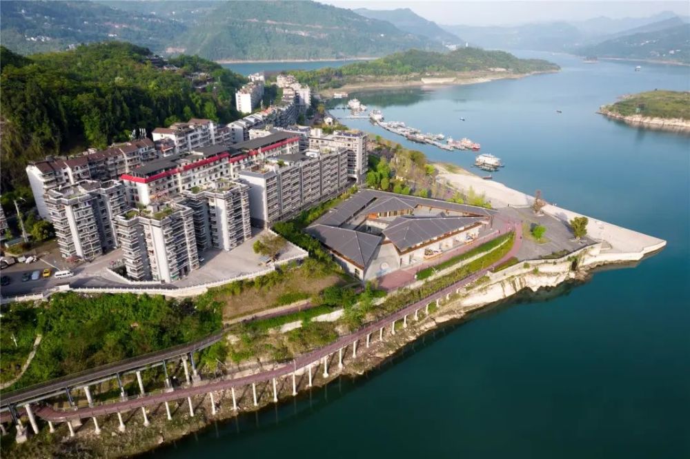 云阳小区穿新衣颜值提升居民夸