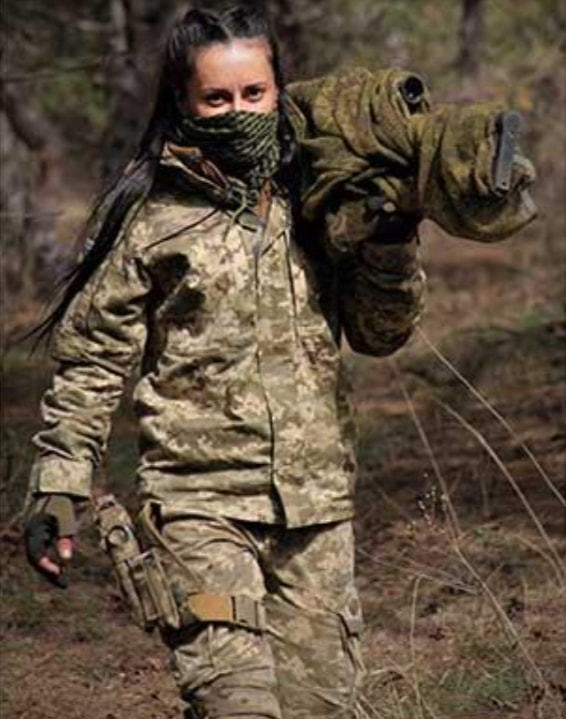 乌克兰女狙击手 发誓与俄罗斯军队战斗到底