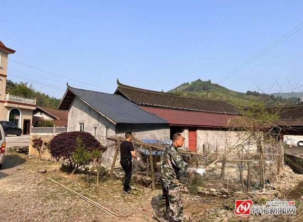 洪江市太平乡竹篱笆围出乡村美丽田园