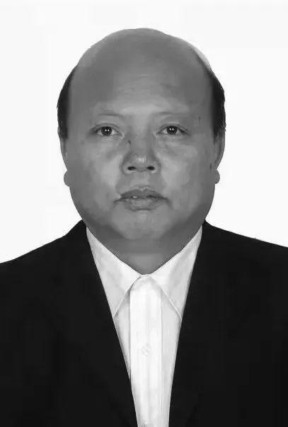 生平简介:王继超,男,彝族,贵州威宁自治县人.