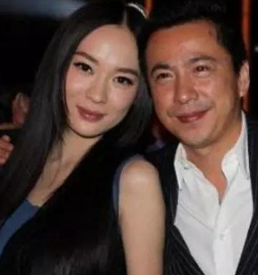 "华谊交际花"霍思燕的上位史,和她背后的5个男人
