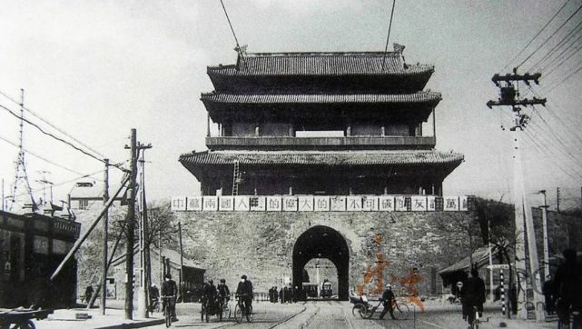 东直门是"大都时代"的第一座城门,也是北京的"九门之首".