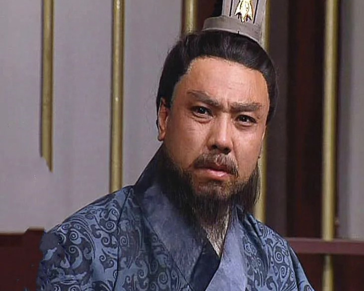 刘备有卧龙凤雏为什么没得天下看庞统怎么说