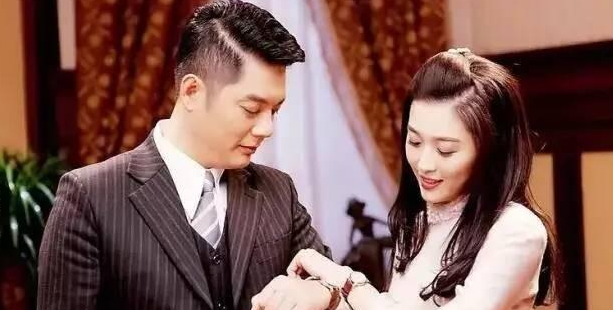 抛弃将自己捧红的妻子,转身娶了周丽淇的傅程鹏,如今怎么样了?_腾讯网