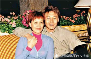 2004年那英怀孕7个月时未婚夫高峰传出私生子高峰却成赢家