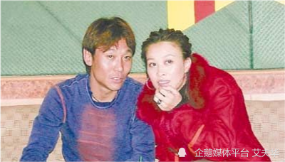 2004年那英怀孕7个月时未婚夫高峰传出私生子高峰却成赢家
