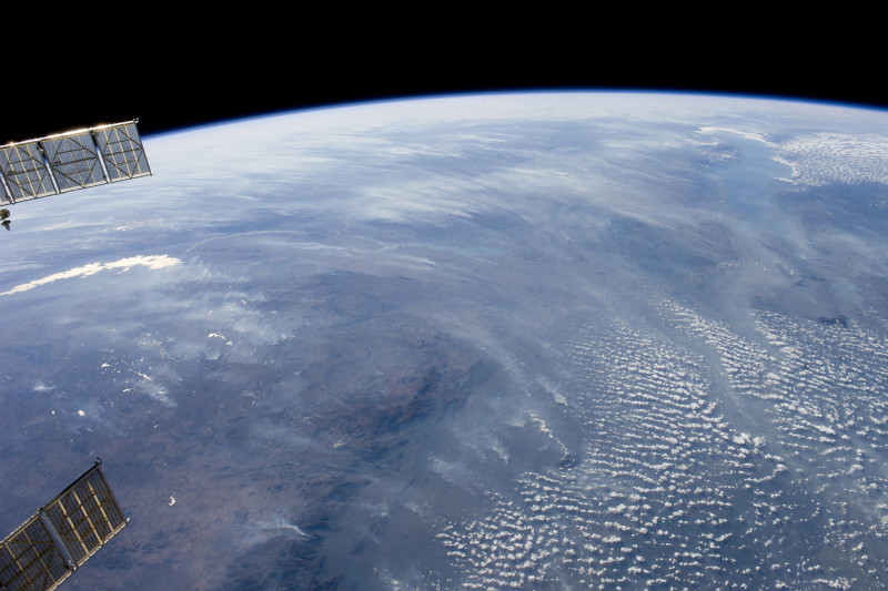 太空中看地球有多震撼翟志刚怕地球被吹走nasa宇航员感不真实