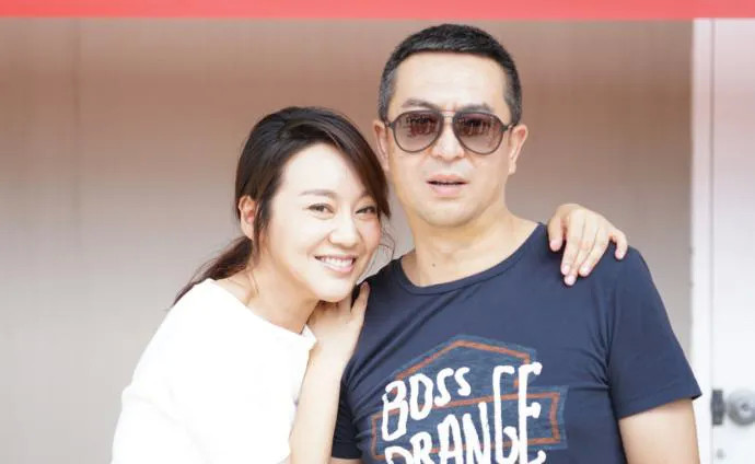邹伟决绝提出离婚闫妮当场愣住如今34岁的她凭什么这么红