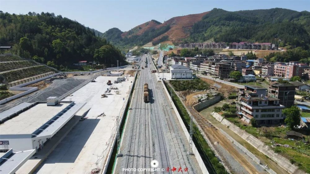 (2022年4月10日 掌中大田 摄于大田北站附近)记录大田铁路修建的老
