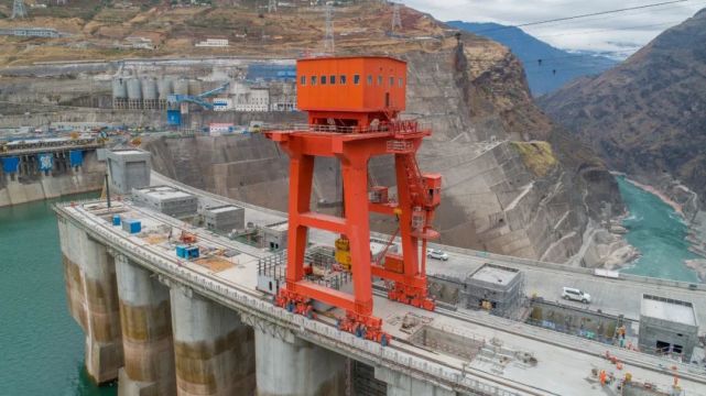 白鹤滩水电站,又完成一项"大动作"