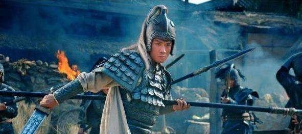 赵云为何被称为战神用关羽跟赵云一比明显不在同一档次内