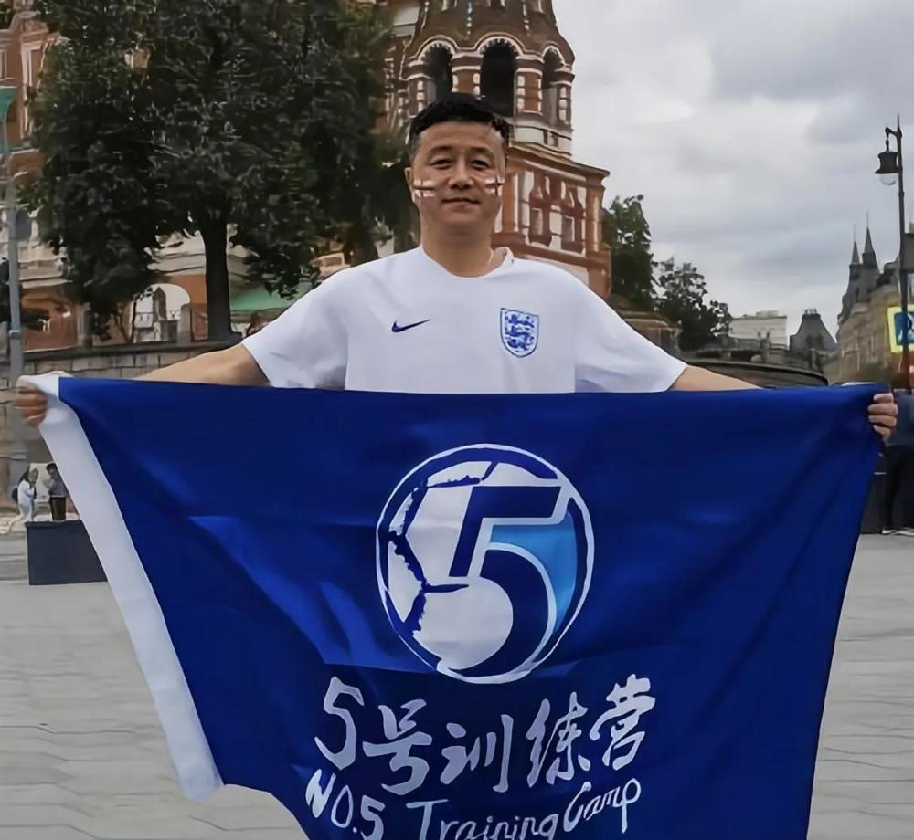 后卫 吴兵吴兵 效力上海申花