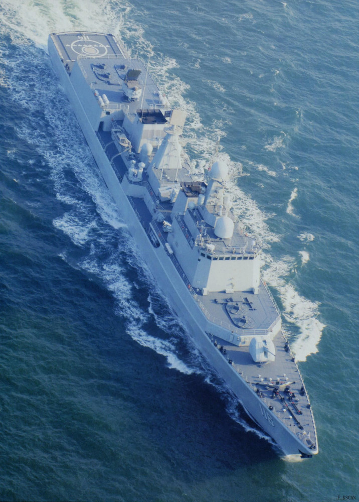 海军第4艘055无锡舰亮相不断壮大的北海舰队拿回四大金刚美称