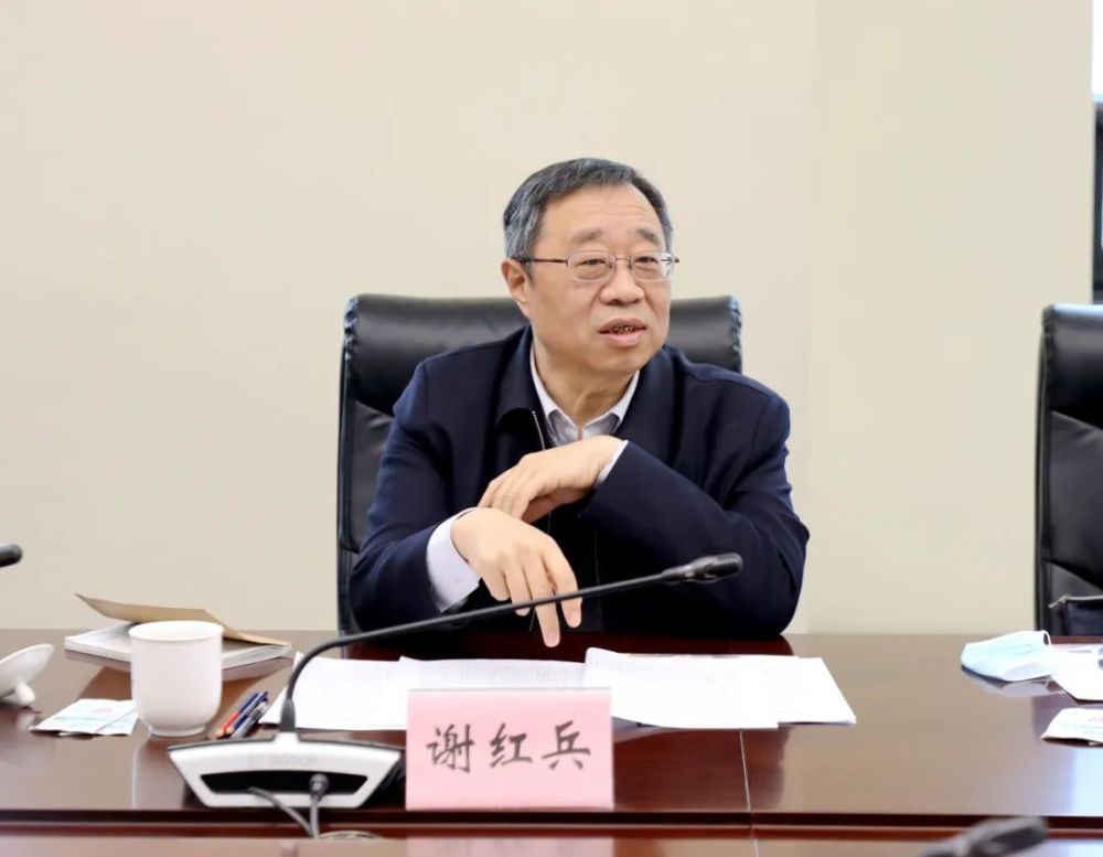 谢红兵指出,轨道交通集团党委高度重视党建工作,全面履行从严治党主体