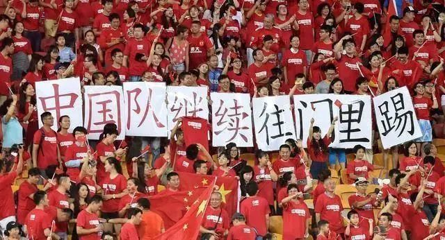 电竞场上的中国足球｜电竞世界