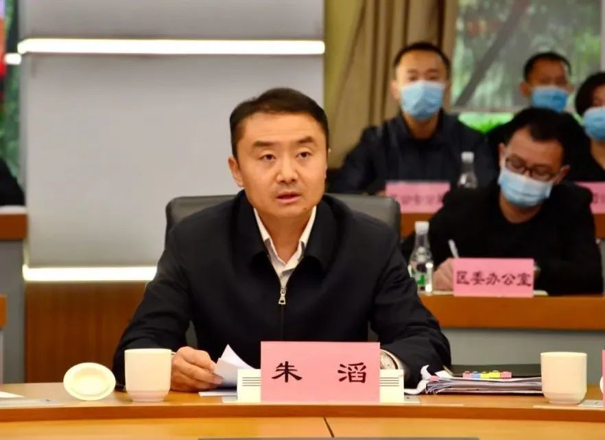 朱滔指出,二季度集中开工的项目投资带动性强,区域辐射性广,对西山区