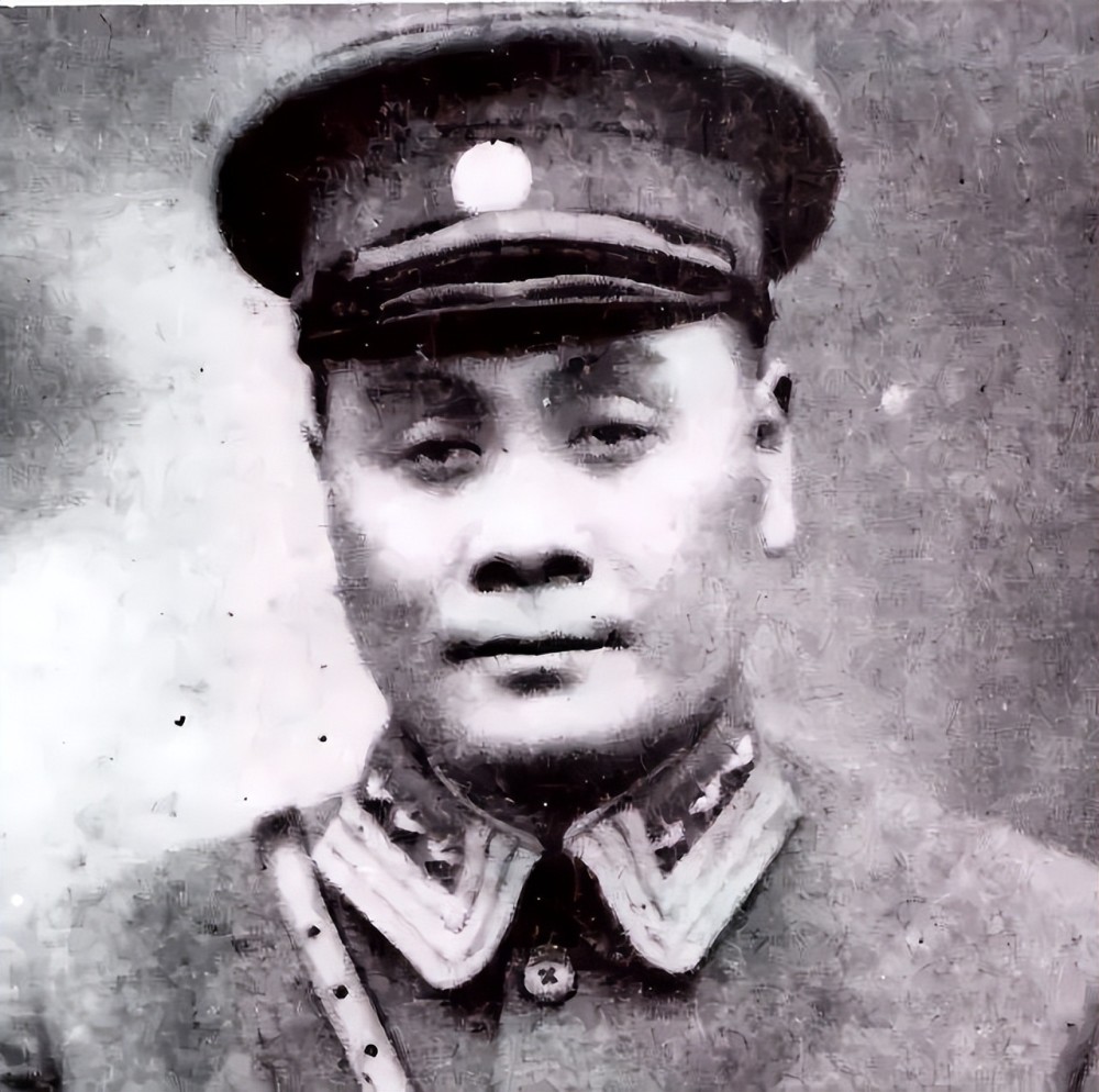 二野逼近成都部下劝潘文华举行起义潘文华我太太是军统的
