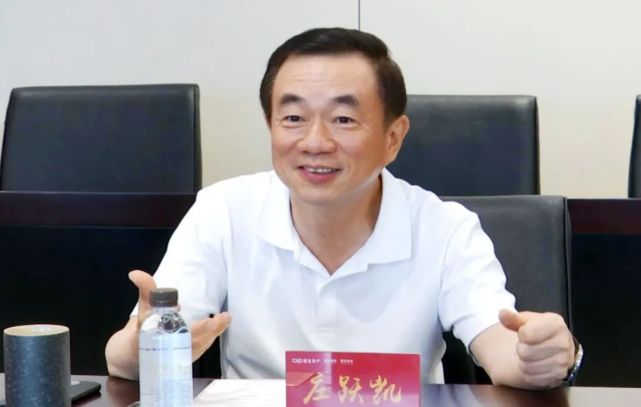 庄跃凯表示漳浦具有很大发展空间,愿意与漳浦进一步探索寻求合作项目
