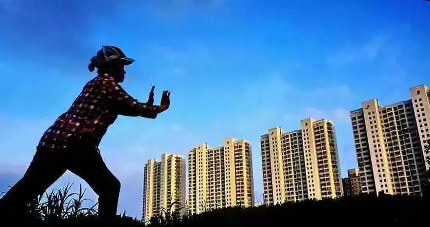 后悔在深圳买房了9000房贷的我开始还不起了有点慌了
