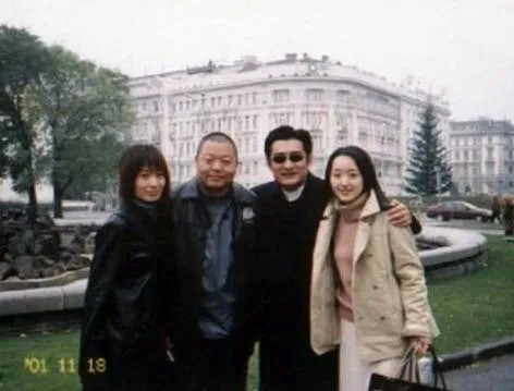 1994年向华胜砸300万与杨钰莹共进晚餐赖文峰破门而