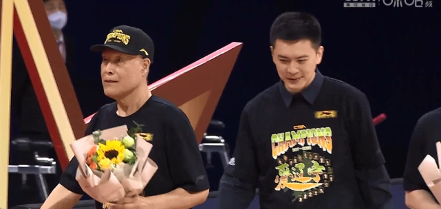 杨鸣最后时刻换老将,4年前的他太遗憾,郭士强如在更完美